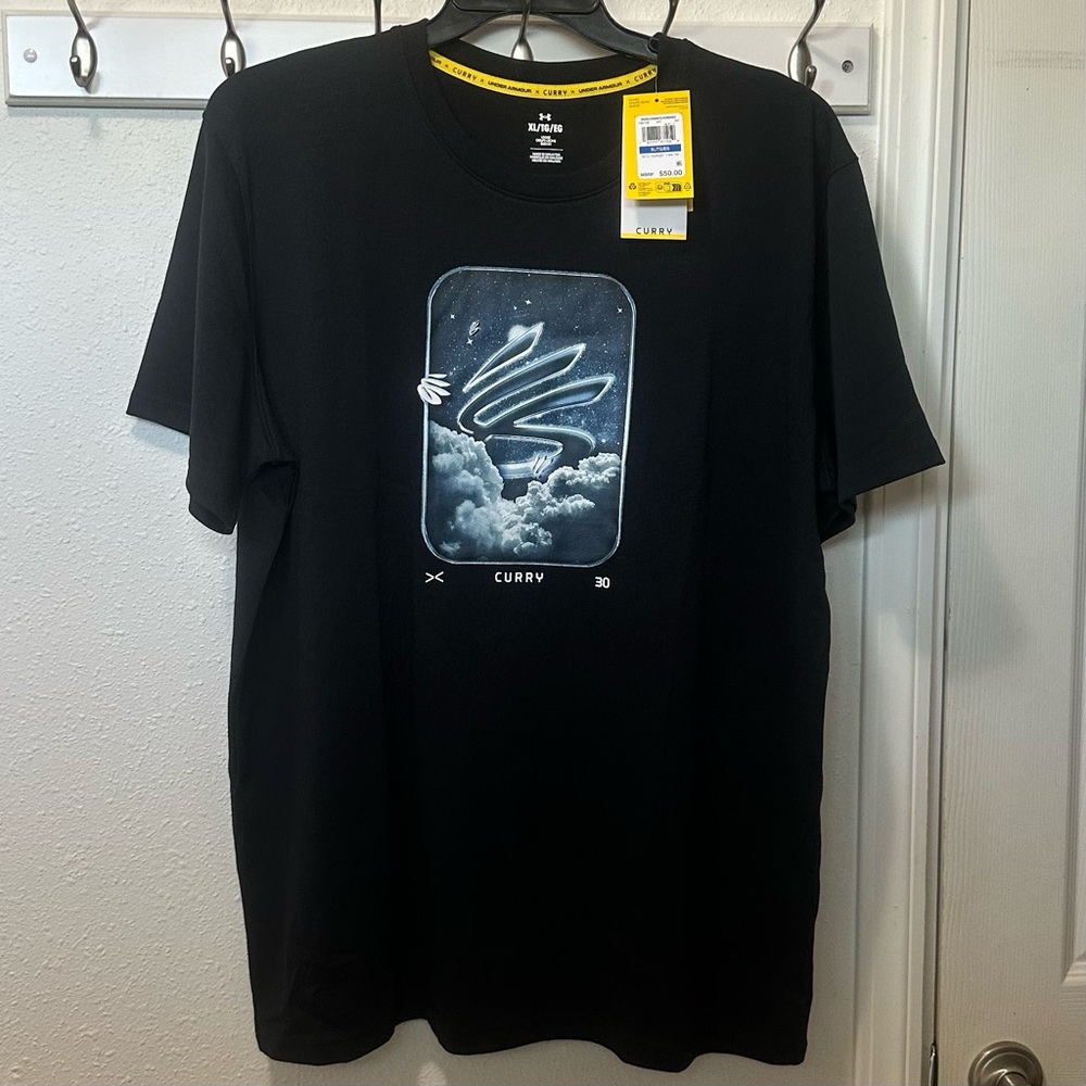 Under Armour Black Graphic Tee with Cloud Design, XL Men’s New with Tags